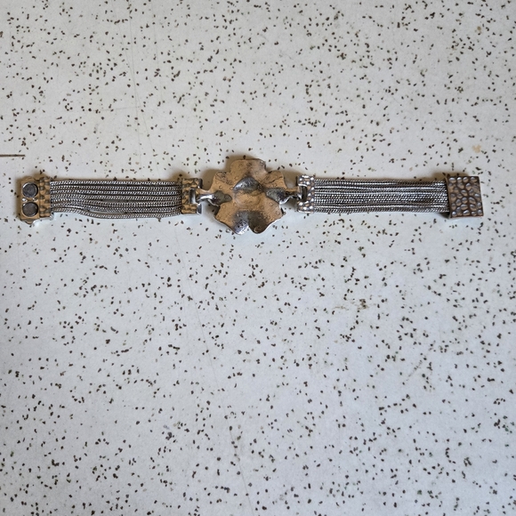 Silver and Blue Floral Magnetic Chain Bracelet Vintage - Picture 4 of 7